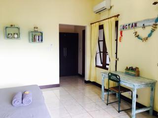 Eco-Lodge - Spacious, homey, pool view - Canggu - 5