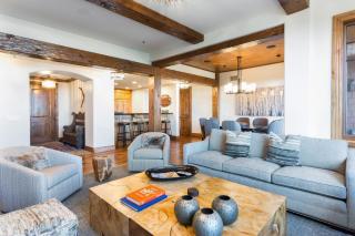 Grand Lodge - 3-Bedroom Deluxe #408 - Ski-in out condo - Park City - 2