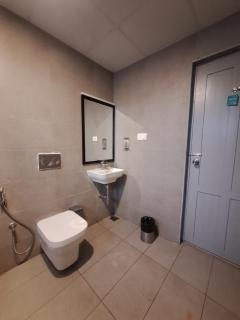 Hotel B R REGENCY - Trivandrum - 5