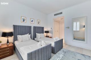 bnbmehomes - High-end 2BR Apartment on Burj Khalifa Blvd - Dubai - 5