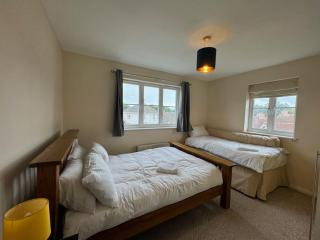 Cloud Nine Residence, Cosy Home in Hook for Groups - Hook - 9
