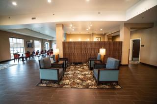 Comfort Suites University Brookings - 2