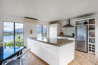 Spectacular views uninterrupted! 3 BR, Private! - Queenstown - 4