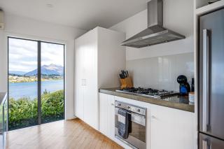 Spectacular views uninterrupted! 3 BR, Private! - Queenstown - 1