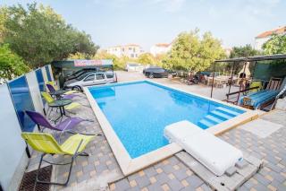 Apartments Fidelis - Two Bedroom Apartment with Terrace and Garden View 7 - Trogir - 0