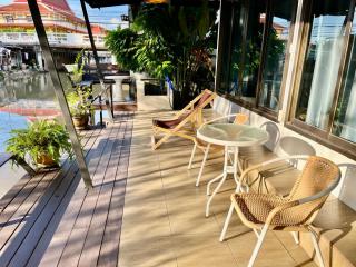 Kirin Riverside Homestay with AC, WiFi in Bangkok - Rat Burana - 8