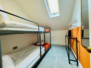 Free Parking I Amazing 2 Bedroom Flat Next to Brighton Beach I Sleep 8 Guests - Brighton & Hove - 7
