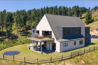 Rural retreat with the most incredible views! - Kahuranaki - 0