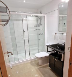 Citadel Holiday Apartments "Duplex 6p" & parking - 250m Beach - 300m Roses Centre - 4