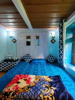 Bobkin's Aryan Homestay - 3