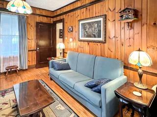 Kurtz Cottage - Y856 Brought to you by GetAway Vacations - 1