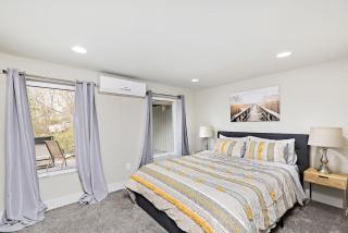 Unique 4BR Into The Woods - Fire Pit home - Independence - 6