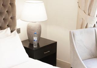 Luxury 1-Bedroom Apartment, 5 Min to Dubai Mall - Dubai - 5