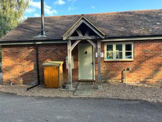 The Old Cricket pavilion, Bodiam, East Sussex - Bodiam - 0