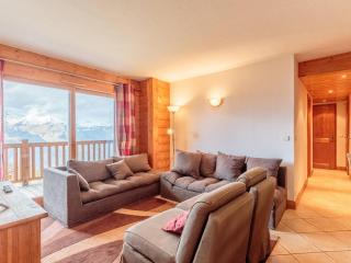 Appartement ski-in/ski-out 4 chambres, 8 pers, parking couvert, WiFi - FR-1-352-82 - 0