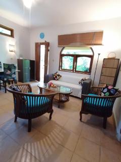 Bali Budget Beach Bungalow - Candidasa - 5