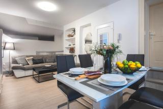 Arta Apartment City Center II - with Private Parking - Pula - 3