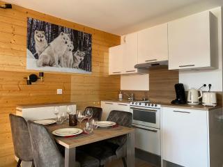 Courchevel 1850 - 4 personnes - ski aux pieds - wifi gratuit - 7