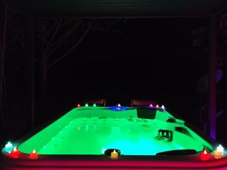 Loveroom et Spa privé de L'Ile des Plaisirs - Graulhet - 9