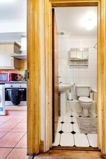 St 9 - Very Close to Tube only 2 mins - Studio - Londra - 5