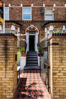 St 9 - Very Close to Tube only 2 mins - Studio - Londra - 1