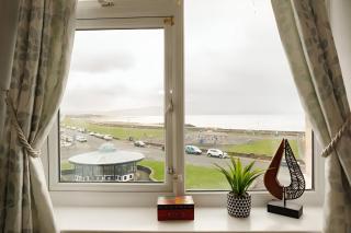 Seaside Escape Peaceful 2BR in Picturesque Wales - Llandudno - 5