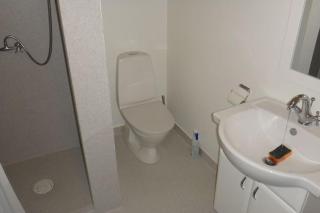 House by the ocean and majestic mountains - 4