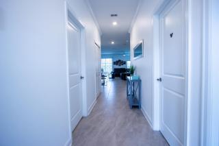 Luxury Family Retreat Walkable to the waterpark - 3