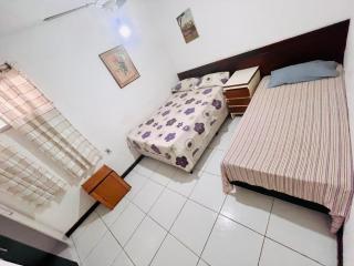 3 quartos, 2 banheiros, sala e cozinha-2 minutos da praia do porto da barra-202-40 - 1