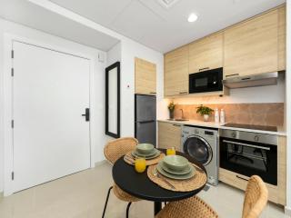 Dar Mama - Cozy modern apartment in Golf Vita, Dubai - Dubai - 5