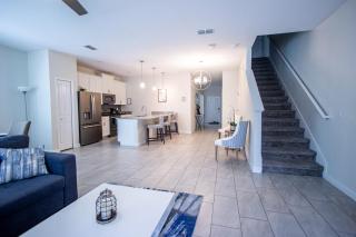 Enchanted Orlando Getaway, 10 minutes from Disney - Kissimmee - 4