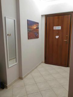 Piraeus Seaside Apartment Escape - 5