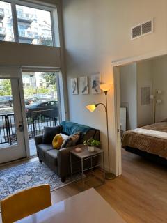 The Arts District Charm - 4