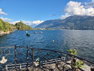 Seefront Villa in Ascona - Lago Maggiore, Ticino - 9
