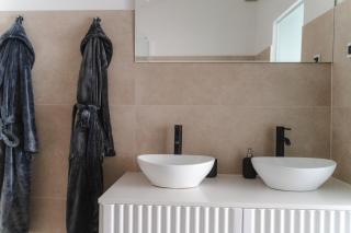 Funktastic Old-Town Condo - 2