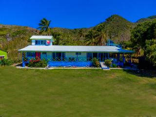 Casa frente al mar providencia - Providencia - 0