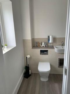 Brand New Beaulieu Haven Parking x 2 Games console Sleeps 5 - Broomfield - 9