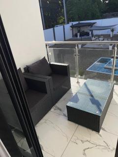 LEVEL suites #4 OMEGA - 4
