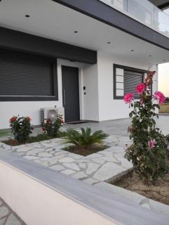Luxury Apartments - 8