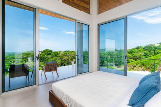 Modern Oceanview Villa w Infinity Edge Pool - Playa Grande - 6