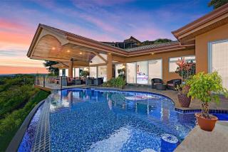 Luxury Retreat Oceanview w Fitness Studio - 0