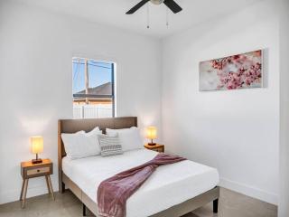 Tropicana Villa New and Luxurious Home Heated Pool - Cape Coral - 5