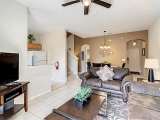 Charming & Cozy Getaway! Lazy River! - 6