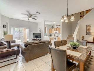 Charming & Cozy Getaway! Lazy River! - Davenport - 9