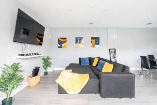 Hot Tub & King Bed - 8min From Airport, Beach & DT - Miami - 5