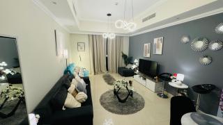 Modern Accommodations in Dunya Dubai's Heart, Dubai Mall, Dubai Fountain and Burj Khalifa Getaway, Spectacular Views, 3-5 Minutes to DUBAI MALL, Dubai Fountain & Burj Khalifa - Dubai - 3