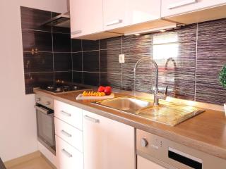 Holiday Home Adriatic View-Two Bedroom Apartment with Terrace and Sea View - 6