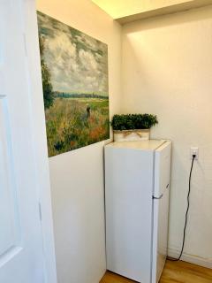 Monet Studio - Eugene - 3