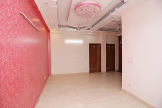 Hotel O The Royal Plaza - Indirapuram - 7