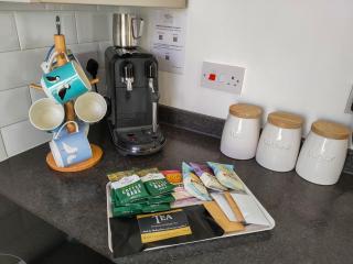 Cygnet Cottage - 1